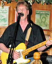 The Remarcks - Lenny - Vocals/Guitar/Songwriter
